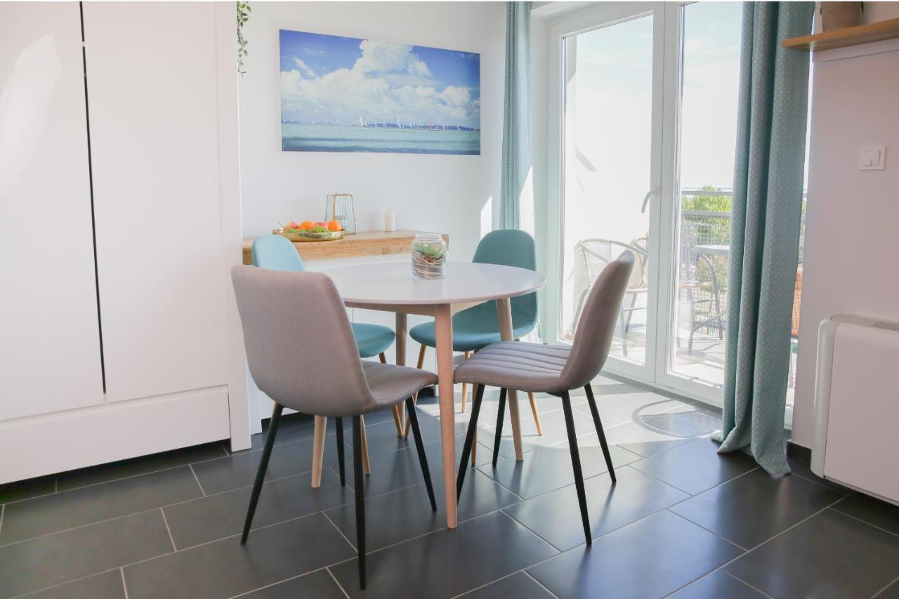 Balkon Apartmanhaz Panzio Balatonfured Exterior photo