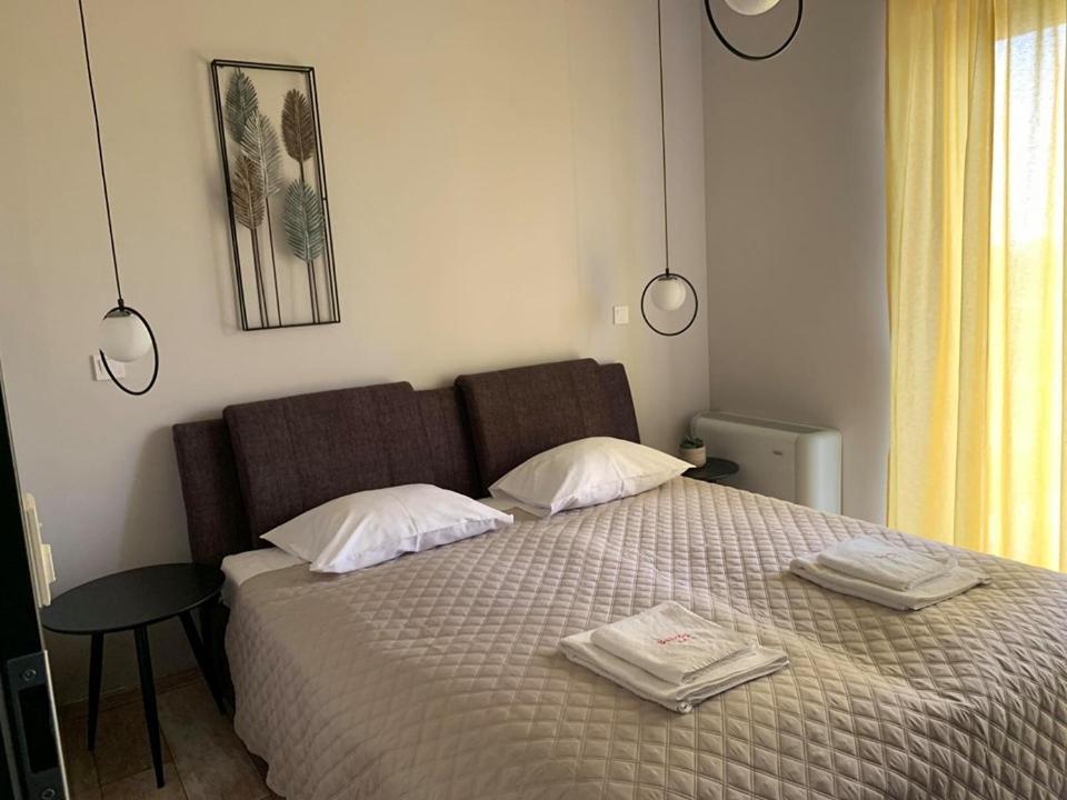 Balkon Apartmanhaz Panzio Balatonfured Exterior photo